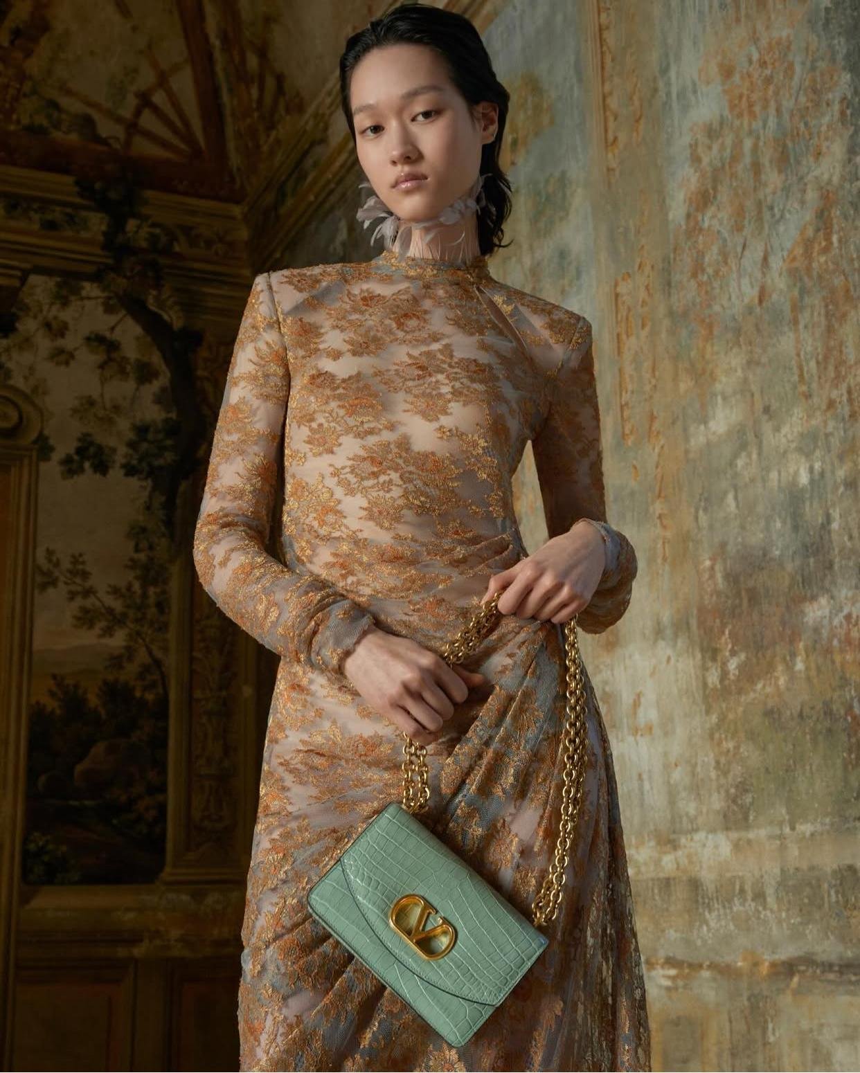 © Valentino Garavani – Visuel officiel | Source : Instagram: @maisonvalentino